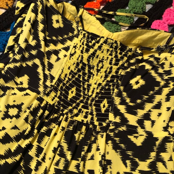 90s inspired romper - Picture 3 of 9